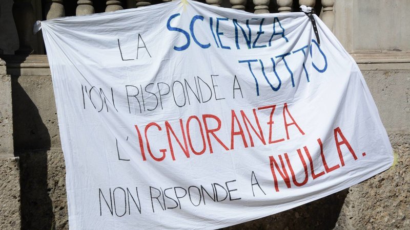 scienza-vs-ignoranza